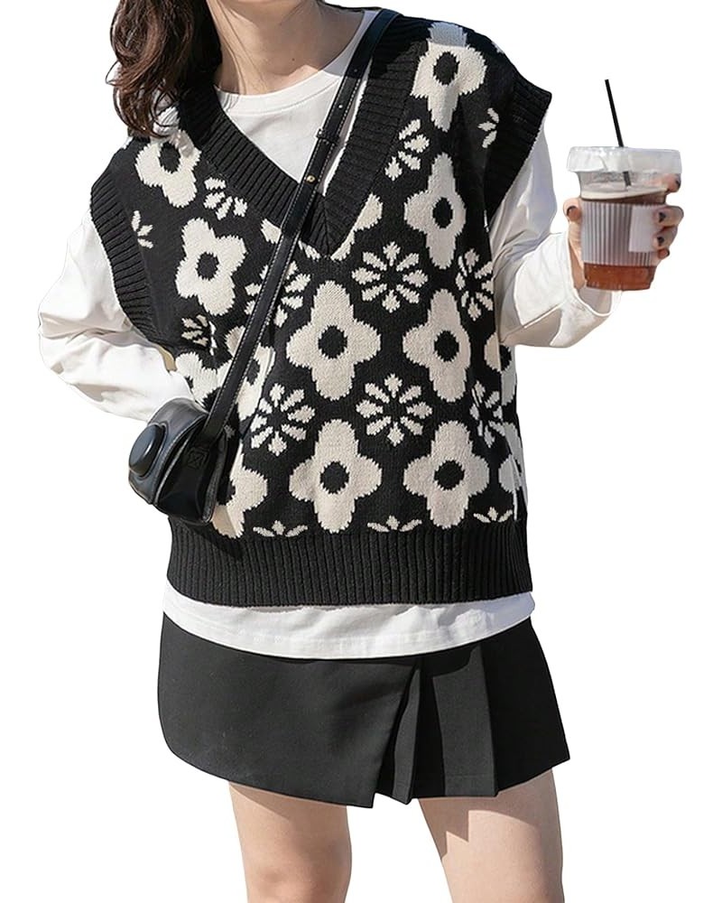 Women's V Neck Floral Print Sweater Vests Sleeveless Knitwear Top Black and White $10.19 Sweaters