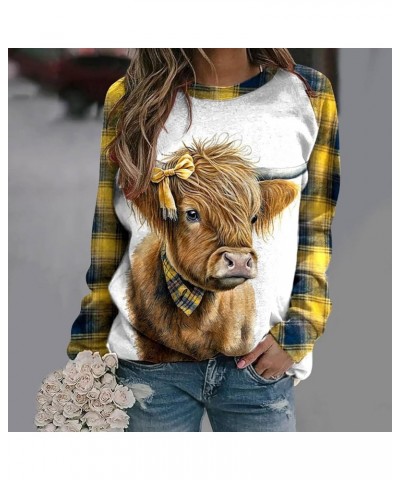 Cute Highland Cow Sweatshirts for Women Western Ethnic Animal Print Crewneck Sweatshirt Farm Life Casual Long Sleeve Tops 29y...